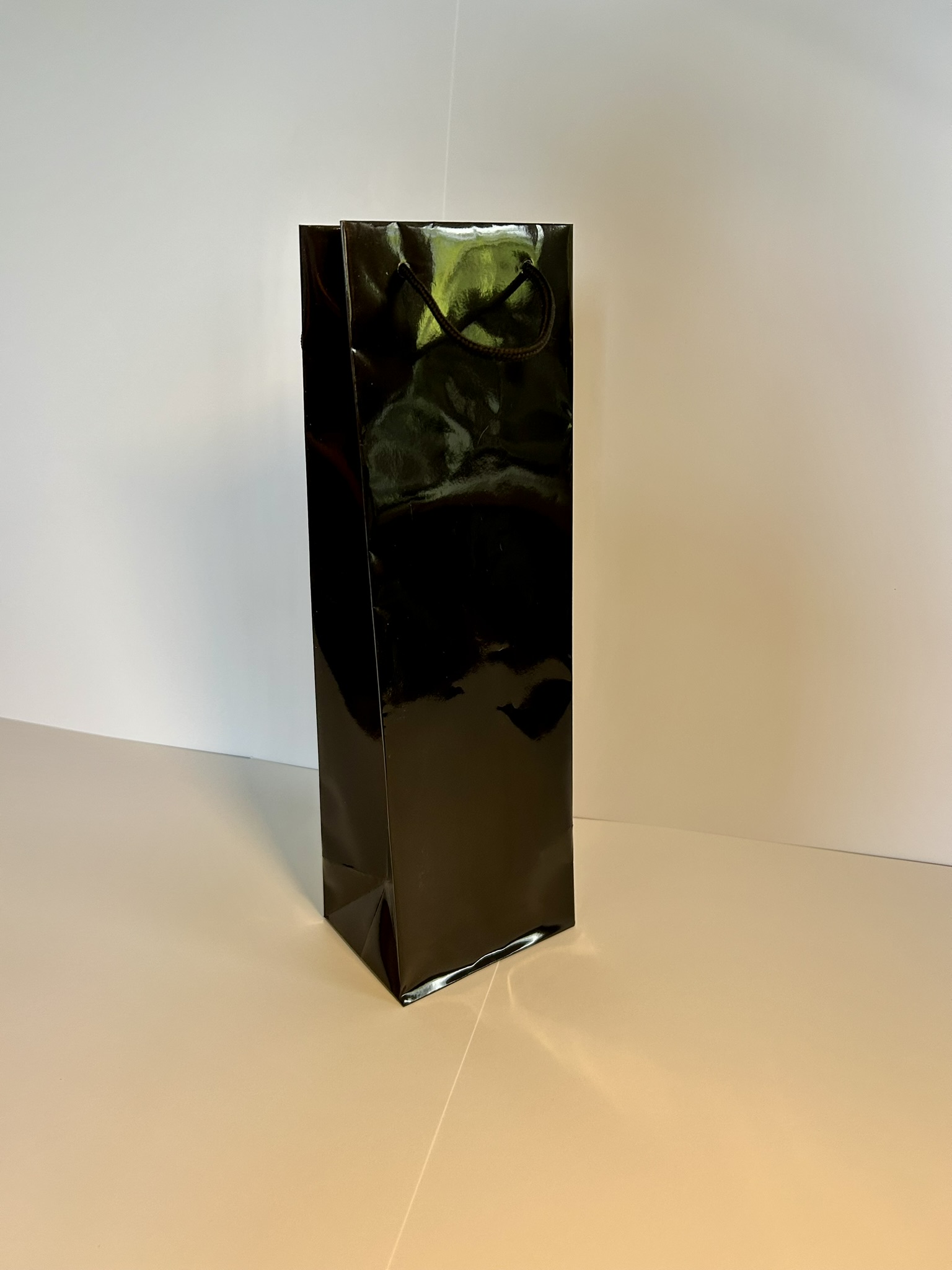 Víno černá LL se šňůrkou, 115x90x370, 21,50 Kč